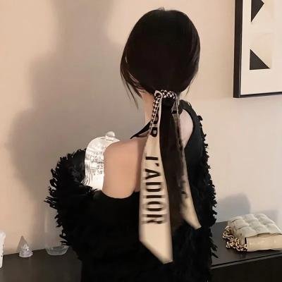 纸月亮
